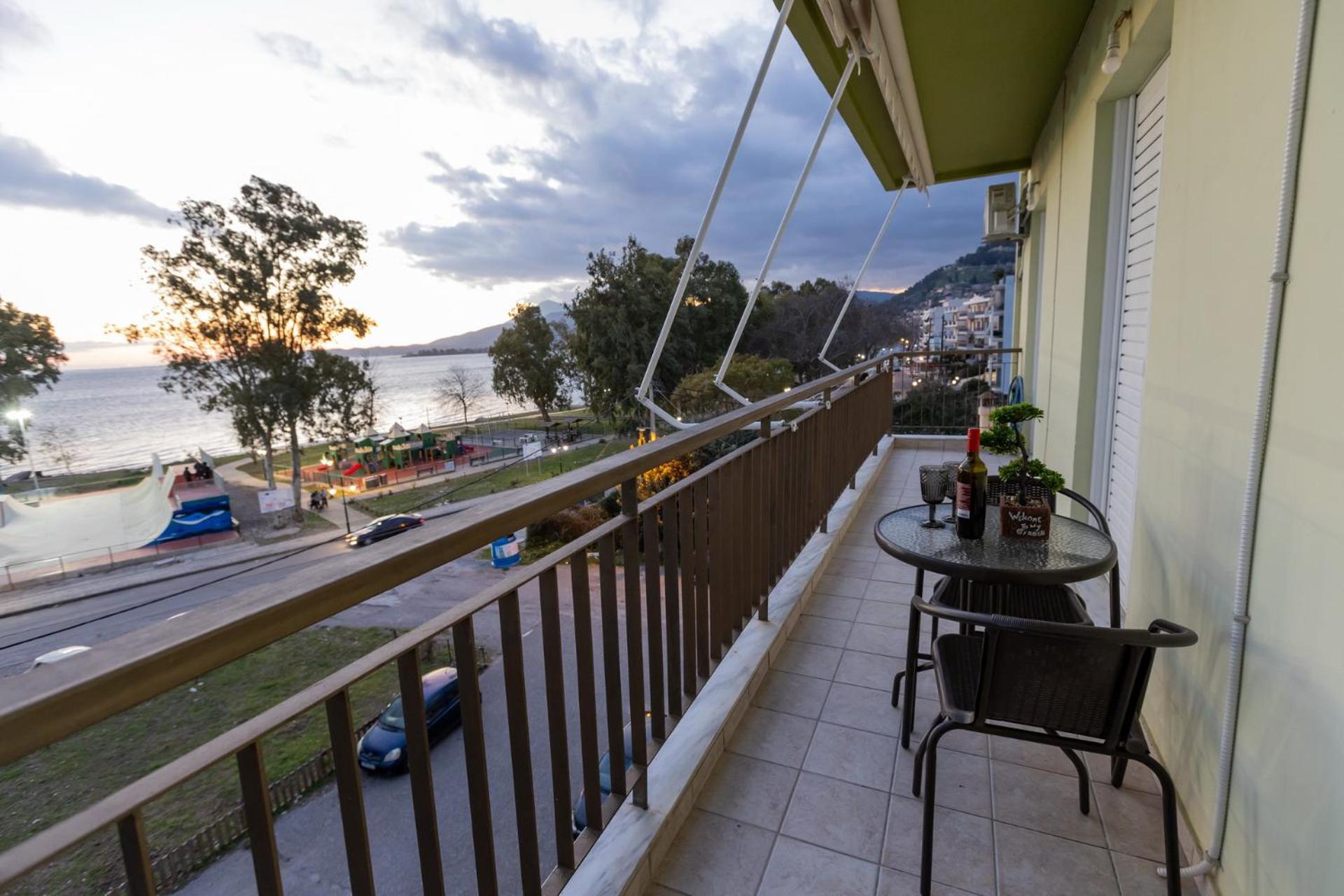 Vicky'S View House Apartment Nafpaktos Екстериор снимка